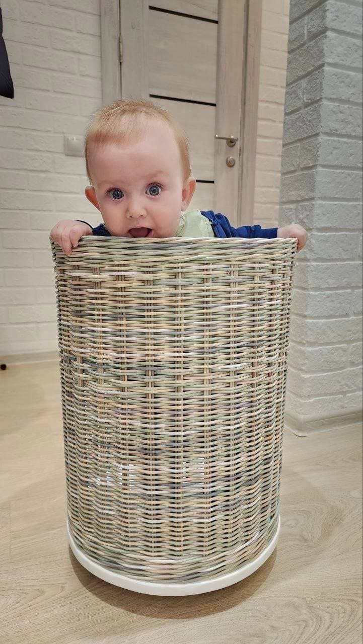 Ниша из бумажной лозы