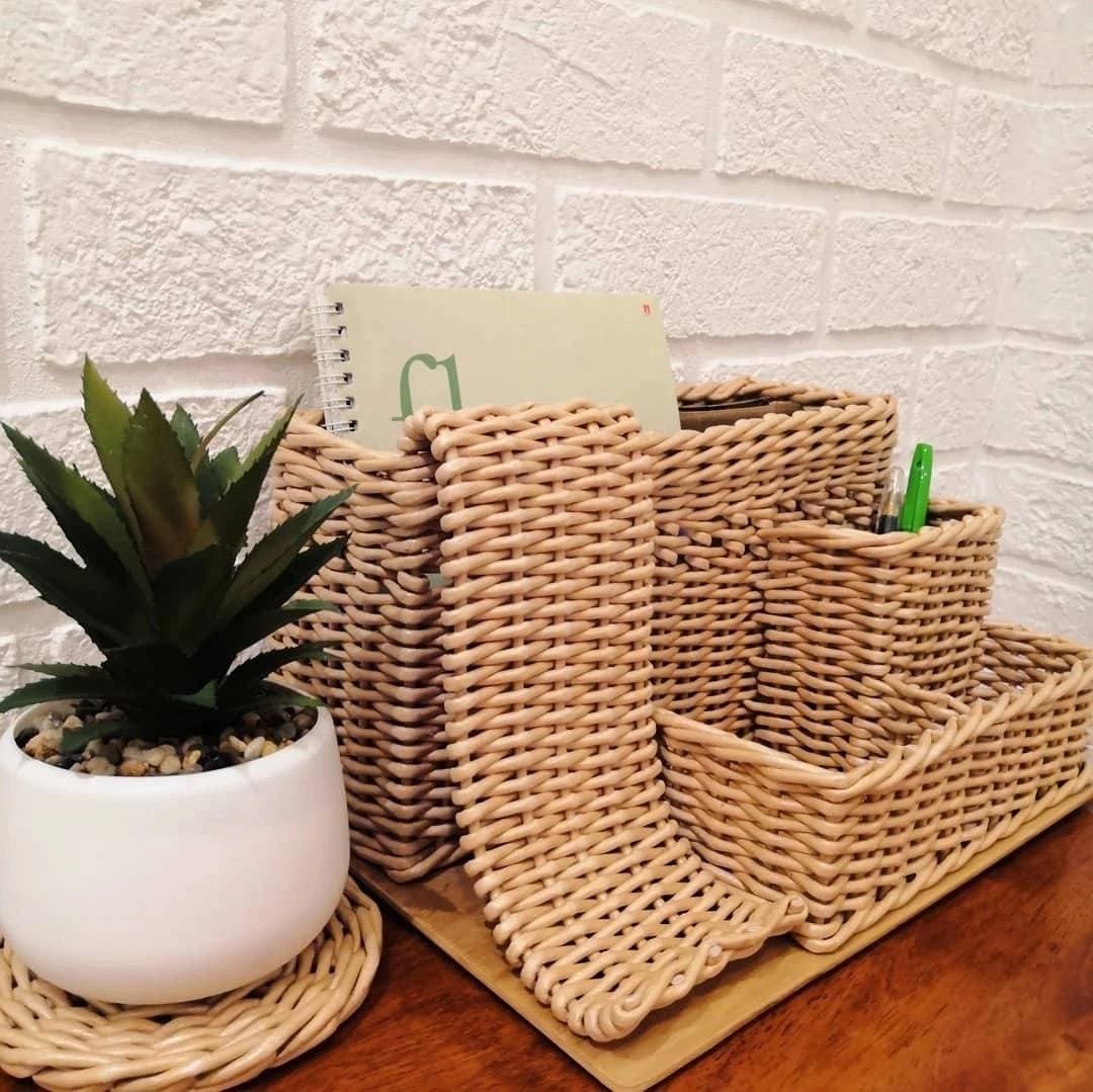 Органайзер из бумажной лозы