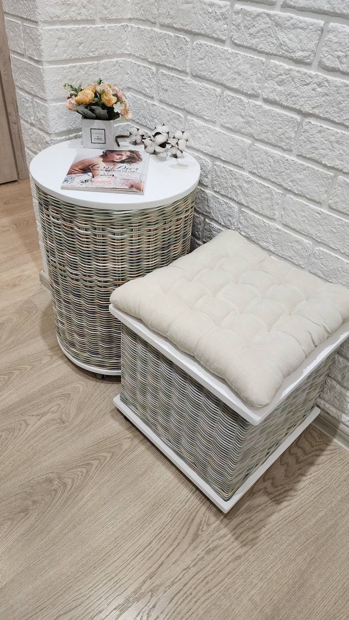 Пуфик из бумажной лозы